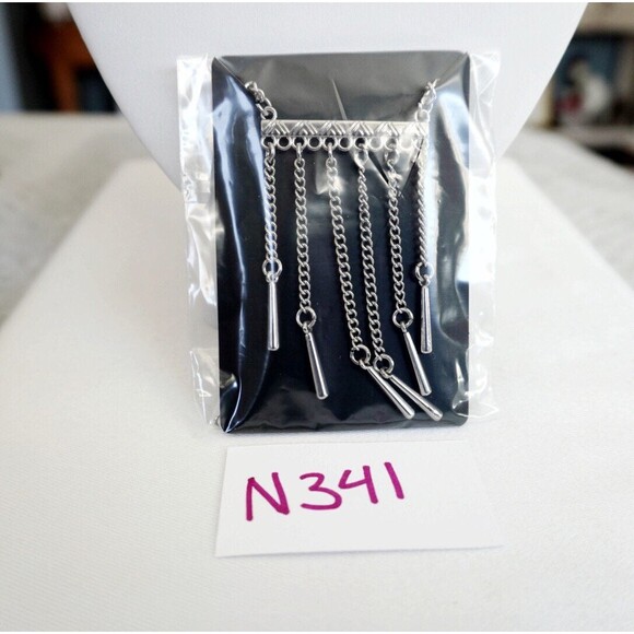 Bar Dangle Pendant Necklace Silver Tone - Picture 5 of 6